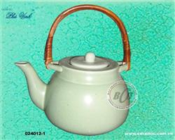 Bat trang teapot